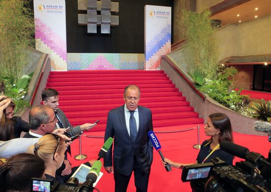 Russian Foreign Minister Sergei Lavrov visits Philippines