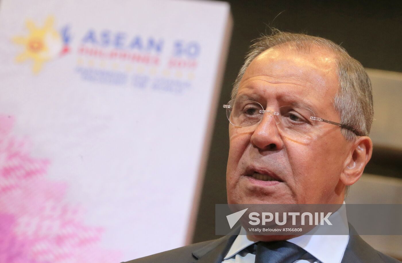 Russian Foreign Minister Sergei Lavrov visits Philippines