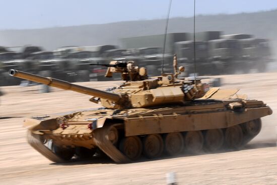 Tank Biathlon: Individual Race competition. Stage one. Day nine