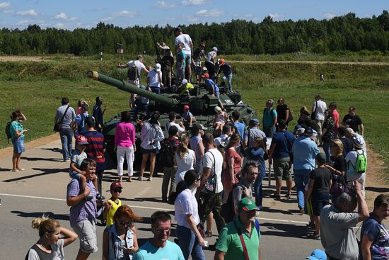 Tank Biathlon: Individual Race competition. Stage one. Day nine