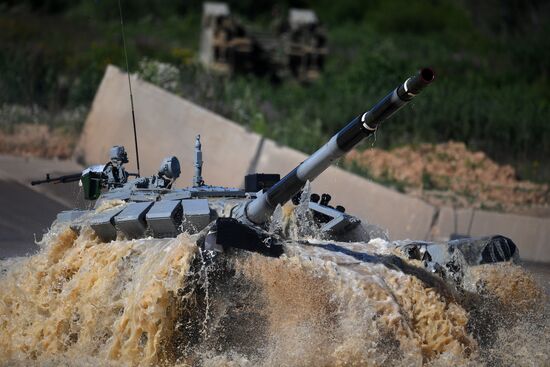 Tank Biathlon: Individual Race competition. Stage one. Day nine