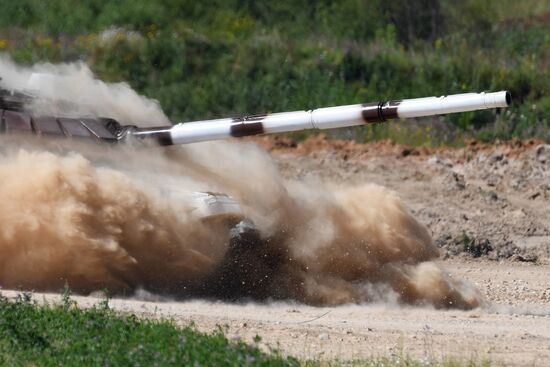 Tank Biathlon: Individual Race competition. Stage one. Day nine