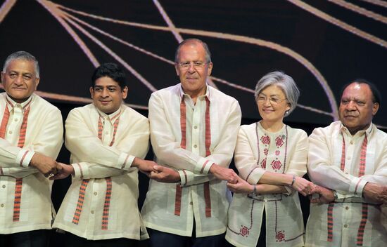 Russian Foreign Minister Sergei Lavrov visits Philippines