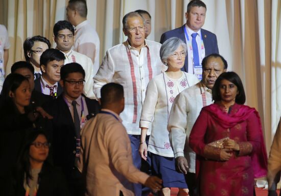 Russian Foreign Minister Sergei Lavrov visits Philippines