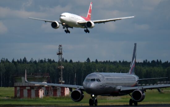 Aircraft at Sheremetyevo Airport