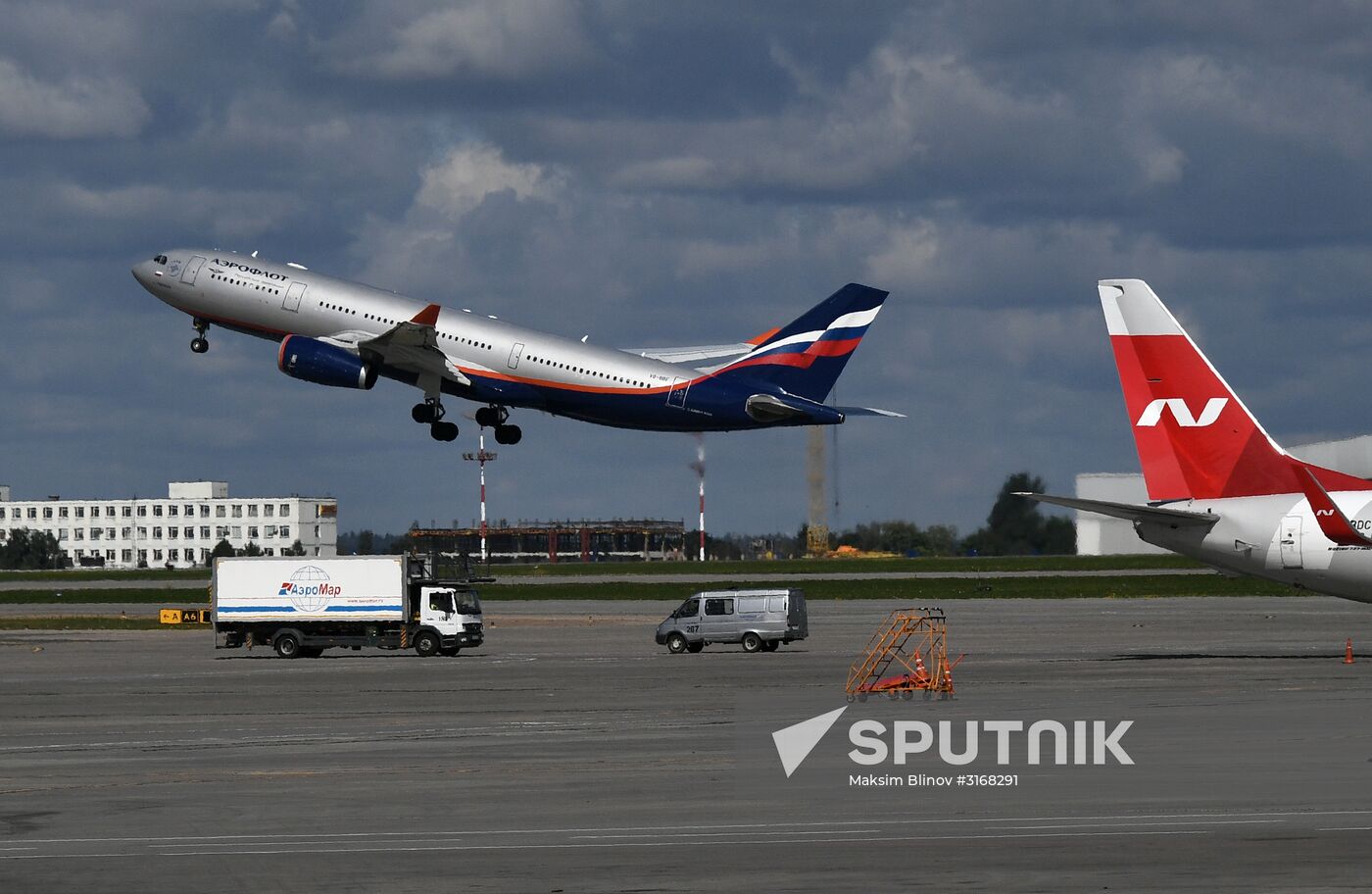 Aircraft at Sheremetyevo Airport
