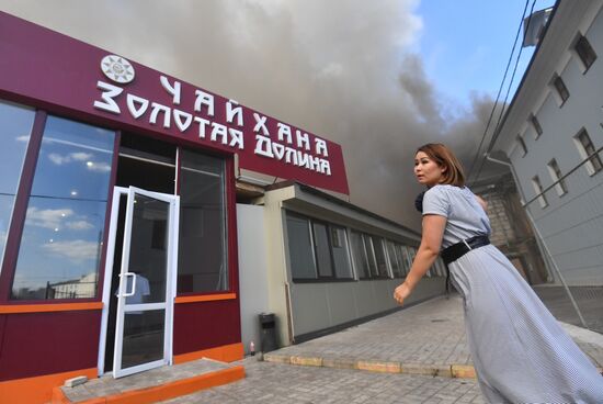 Fire at Atom shopping mall on Taganskaya Square