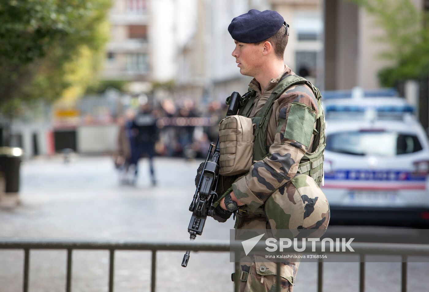 Car plows through soldiers on patrol in Paris suburb