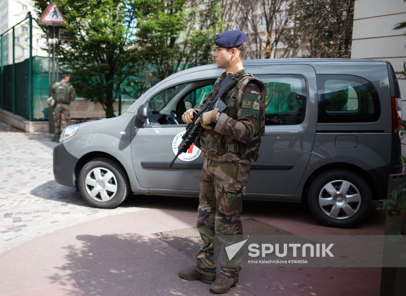 Car plows through soldiers on patrol in Paris suburb