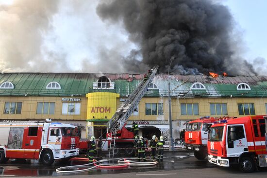 Fire at Atom shopping mall on Taganskaya Square