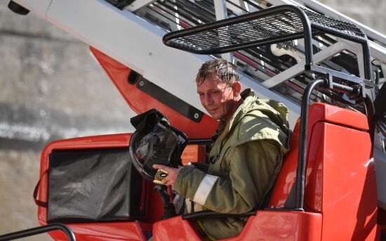 Fire at Atom shopping mall on Taganskaya Square