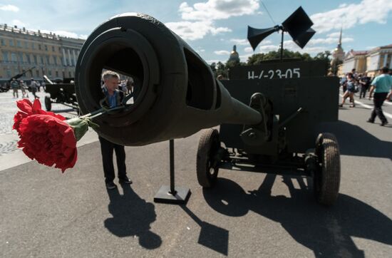 Exhibition of combat machinery in St. Petersburg