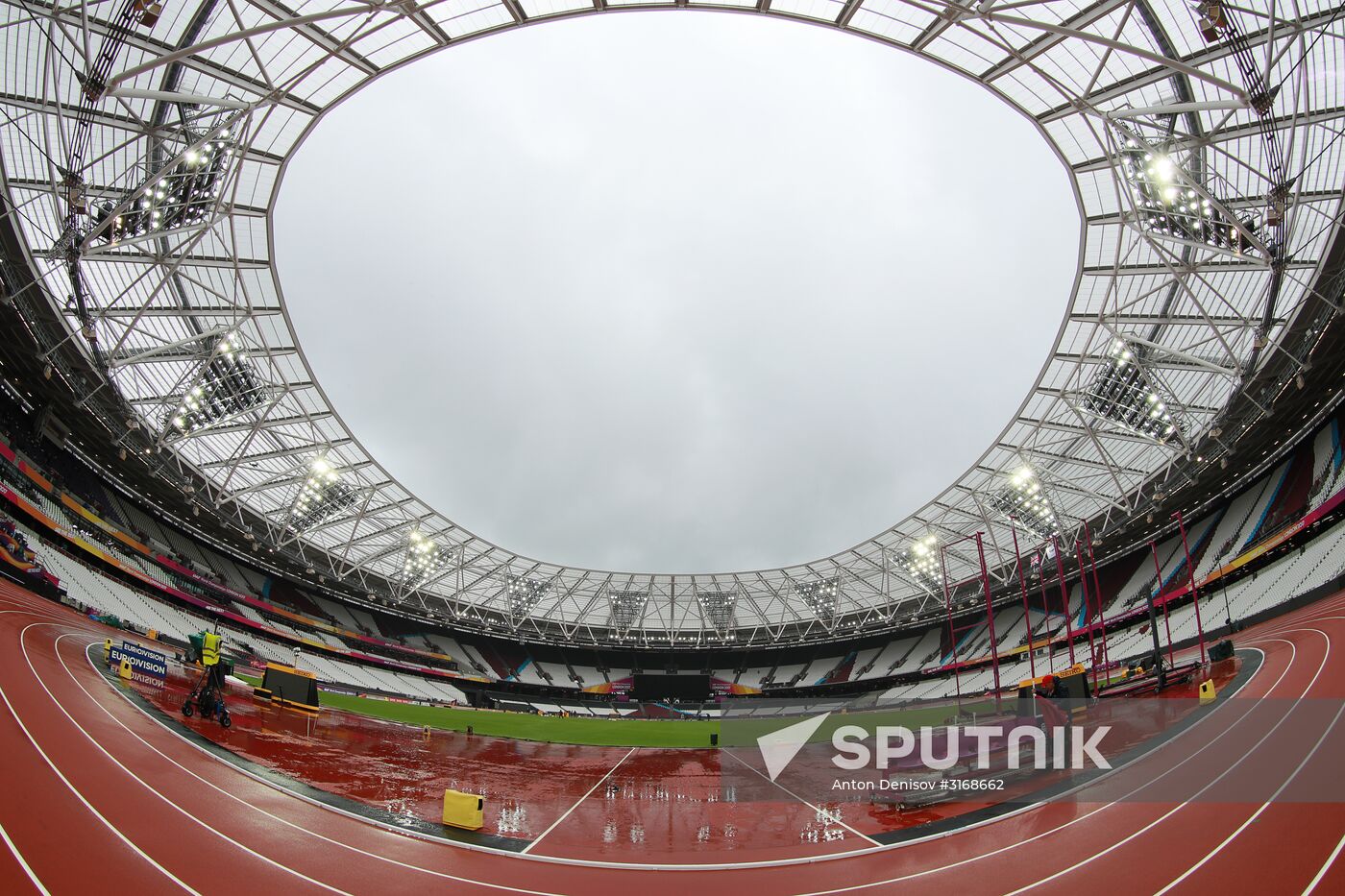 Athletics. World Championships. Day 6