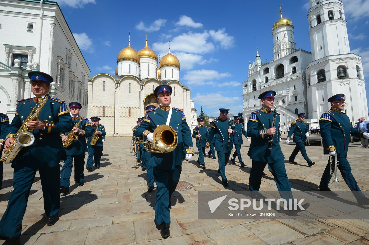 Guard mounting of cavalry regiment as part of preparations for Spasskaya Tower festival
