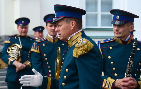 Guard mounting of cavalry regiment as part of preparations for Spasskaya Tower festival