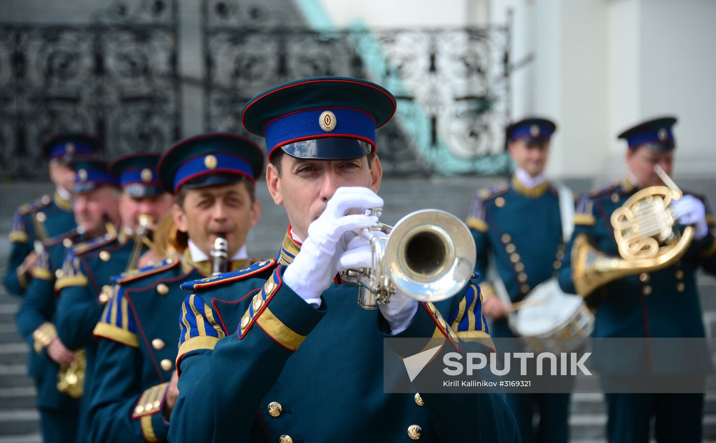 Guard mounting of cavalry regiment as part of preparations for Spasskaya Tower festival