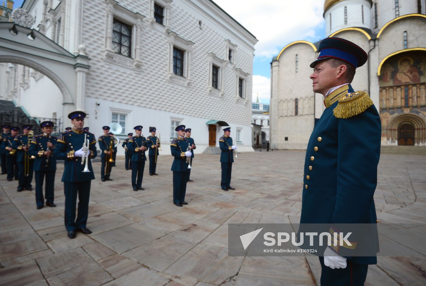 Guard mounting of cavalry regiment as part of preparations for Spasskaya Tower festival