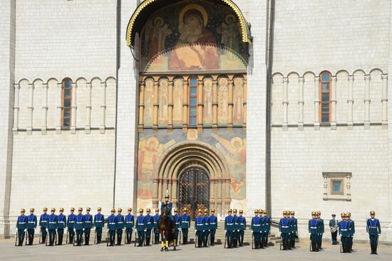 Guard mounting of cavalry regiment as part of preparations for Spasskaya Tower festival