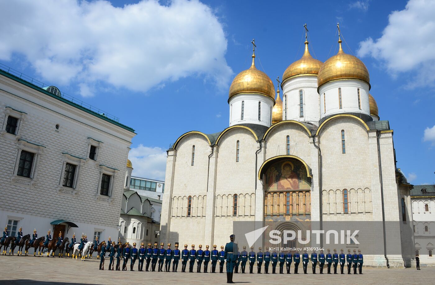 Guard mounting of cavalry regiment as part of preparations for Spasskaya Tower festival