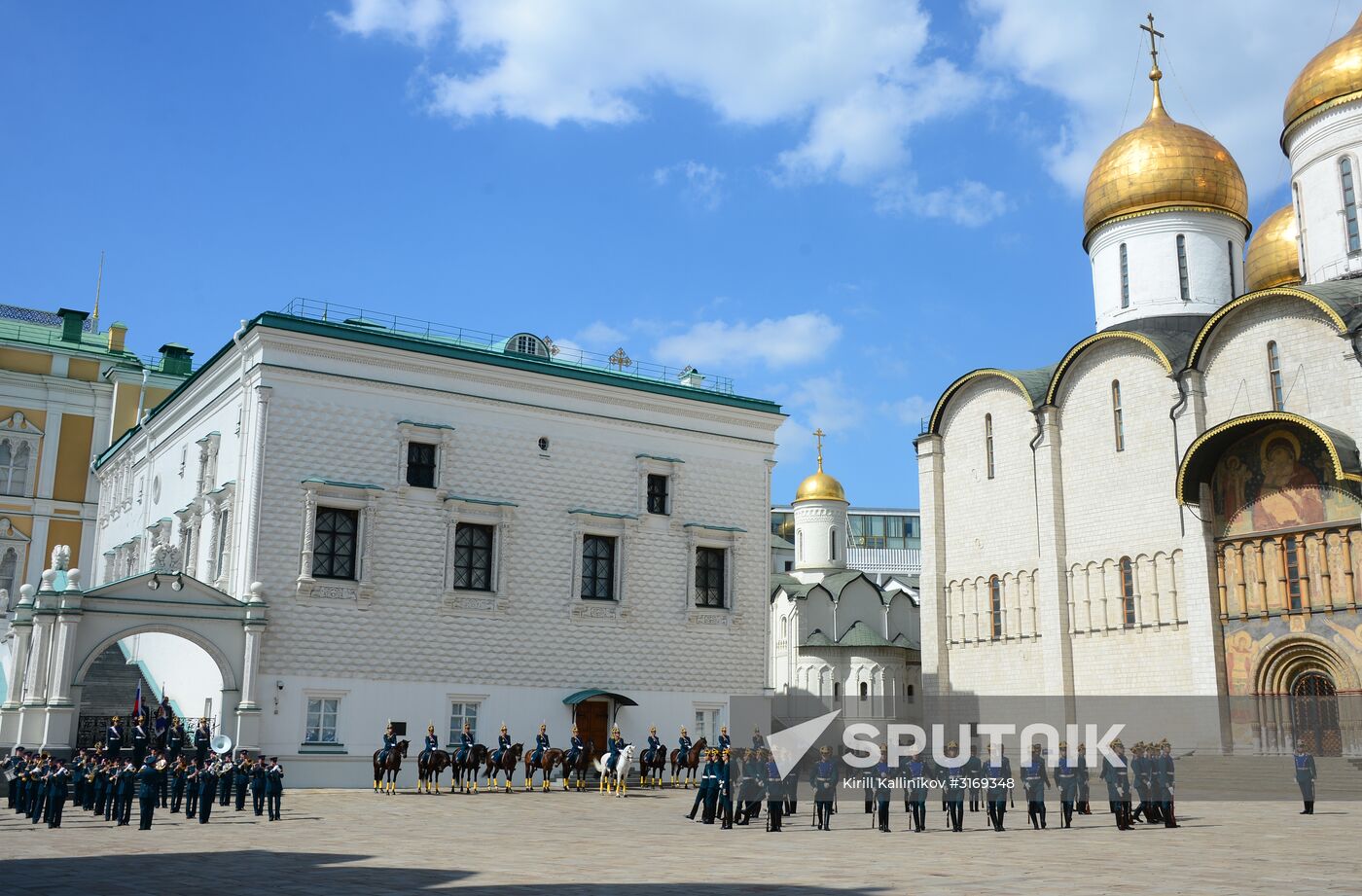 Guard mounting of cavalry regiment as part of preparations for Spasskaya Tower festival