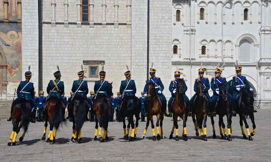 Guard mounting of cavalry regiment as part of preparations for Spasskaya Tower festival