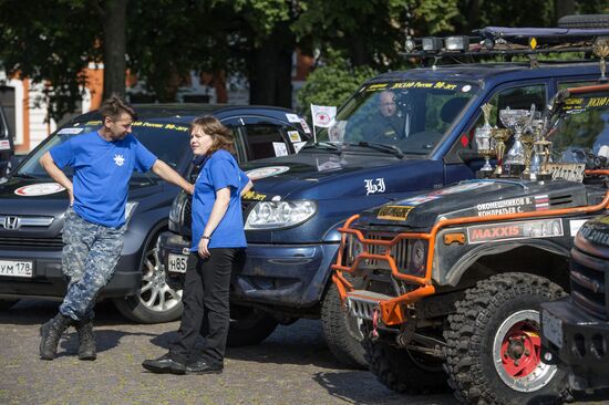 St. Petersburg - Sevastopol car rally kicks off