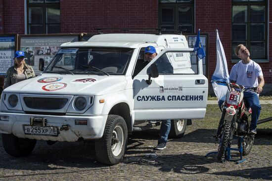 St. Petersburg - Sevastopol car rally kicks off