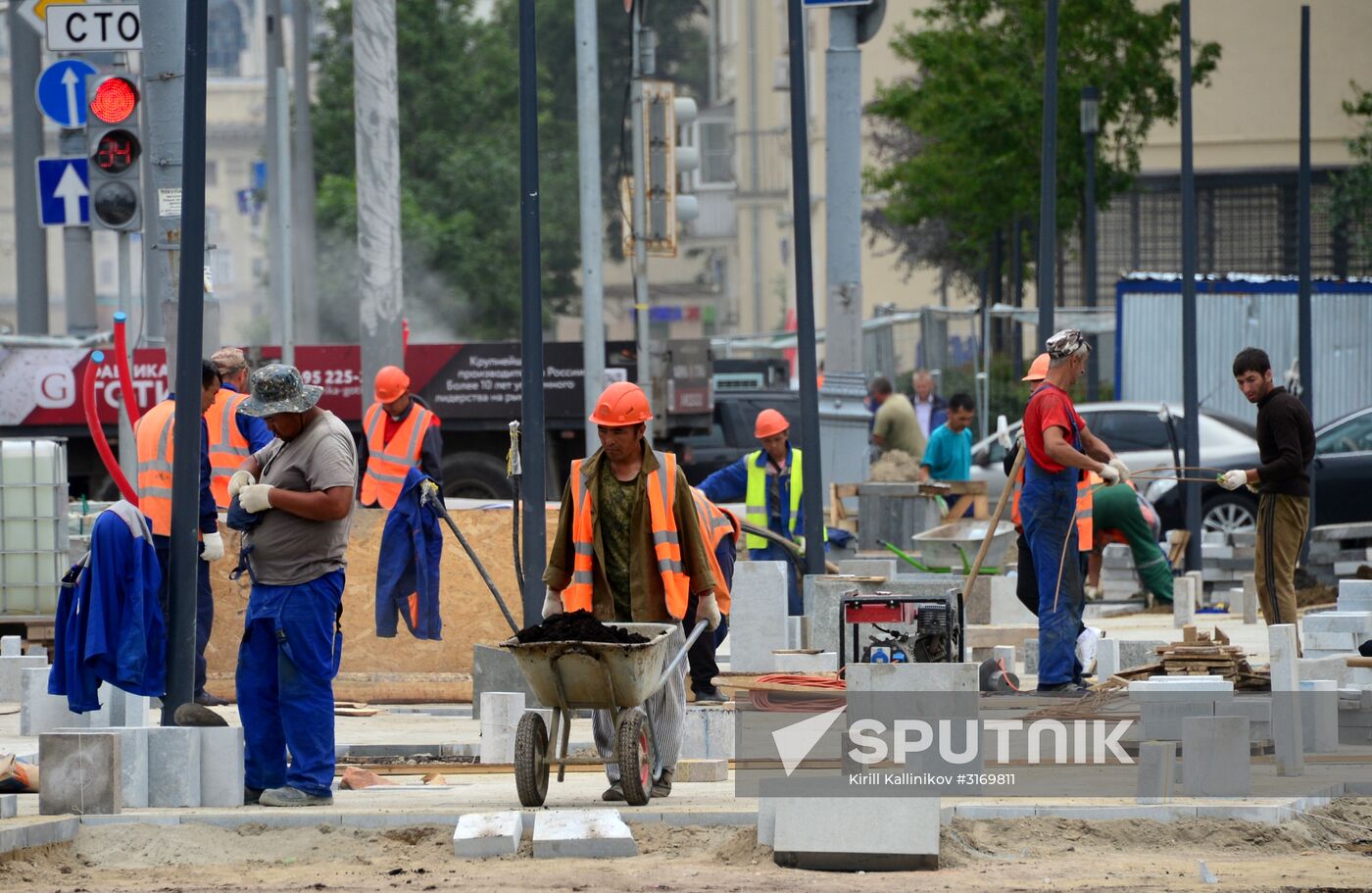 Improvement works on Moscow streets