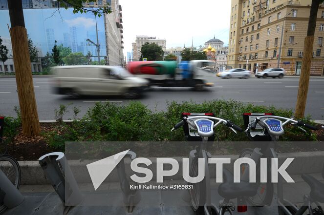 Smolenskaya Square, Moscow. Location: Russia, Moscow. Author: Kirill Kallinikov/Sputnik. Improvement works on Moscow streets