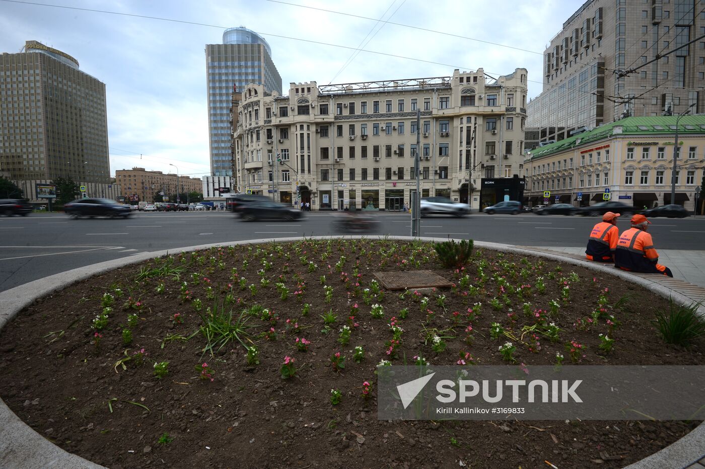 Improvement works on Moscow streets