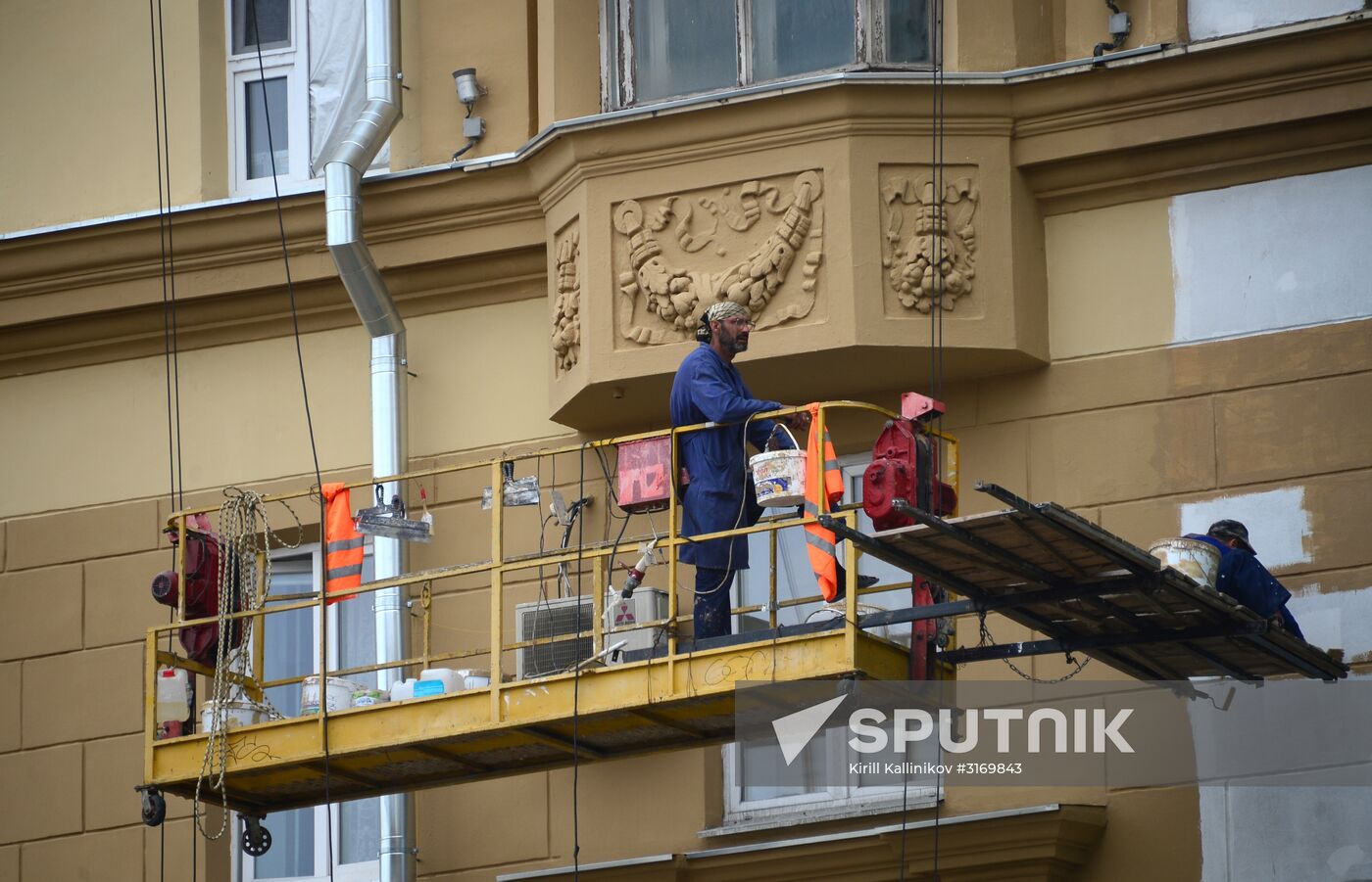 Improvement works on Moscow streets