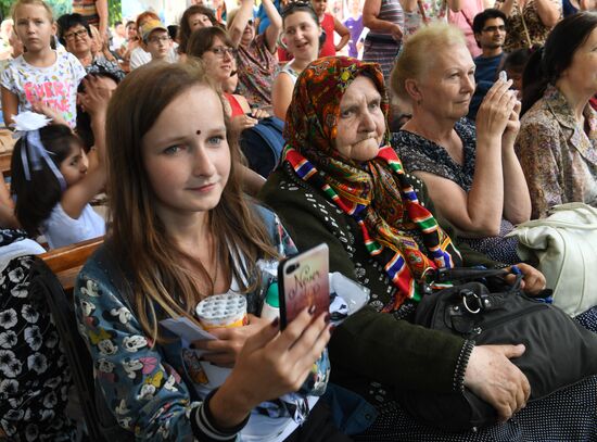 India's Independence Day celebrated in Sokolniki Park