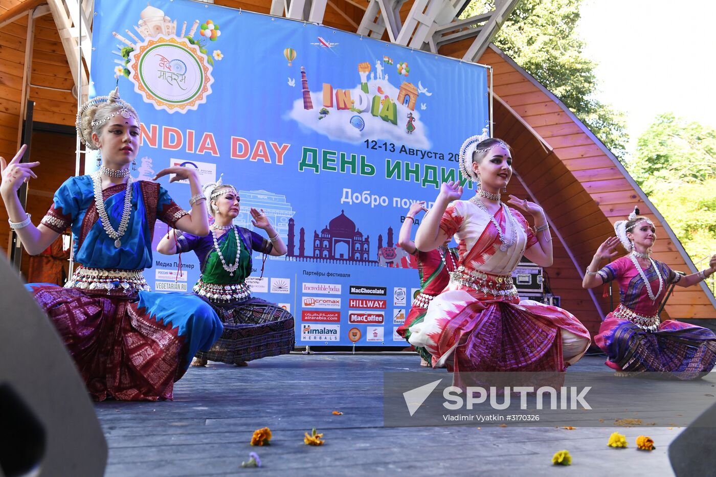 India's Independence Day celebrated in Sokolniki Park
