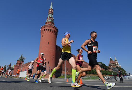 Luzhniki half-marathon in Moscow