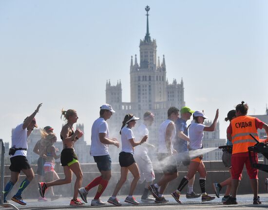 Luzhniki half-marathon in Moscow