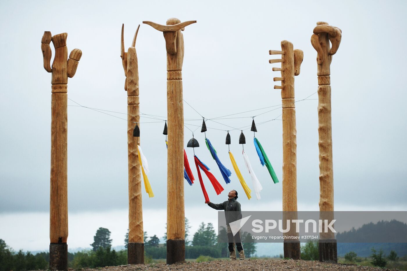 Sculptor and artist Dashi Namdakov comes to his native village in Trans-Baikal