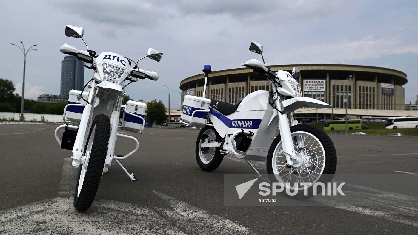 Kalashnikov Concern presents first Izh electric motorcycles for traffic police