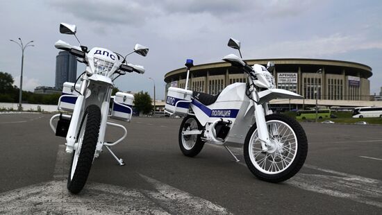 Kalashnikov Concern presents first Izh electric motorcycles for traffic police