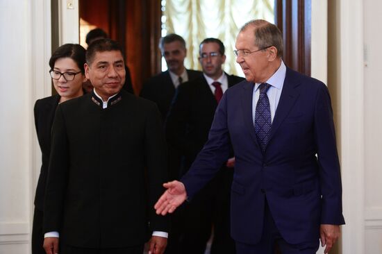 Foreign Minister Sergei Lavrov meets with Foreign Minister of Bolivia Fernando Huanacuni Mamani
