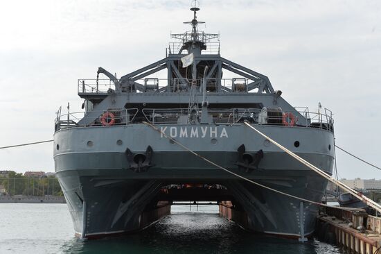 Salvage ship Kommuna of the Black Sea Fleet