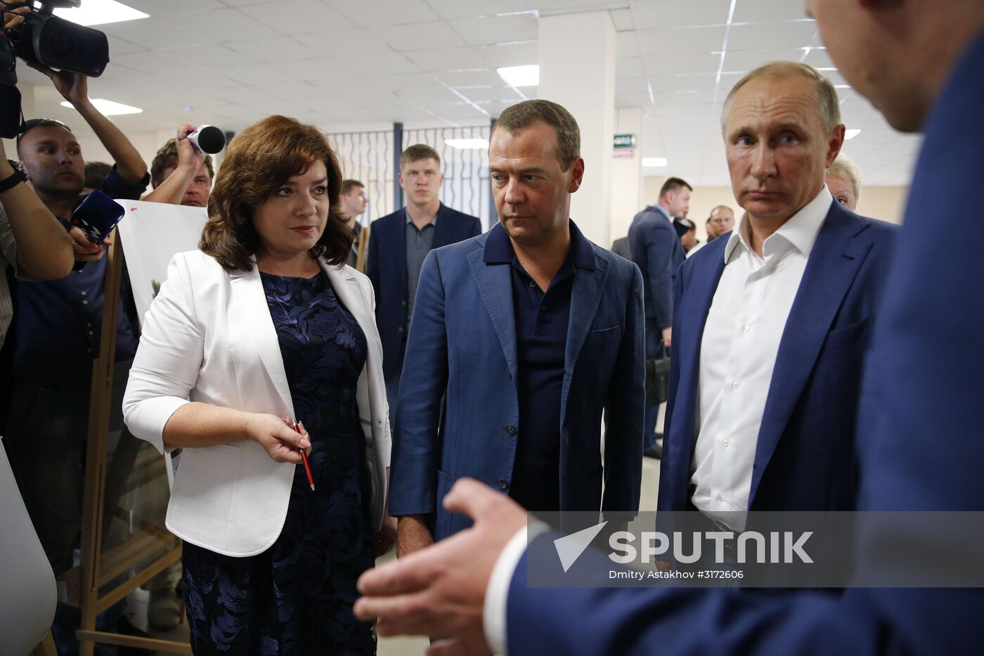 President Putin, Prime Minister Medvedev visit Sevastopol