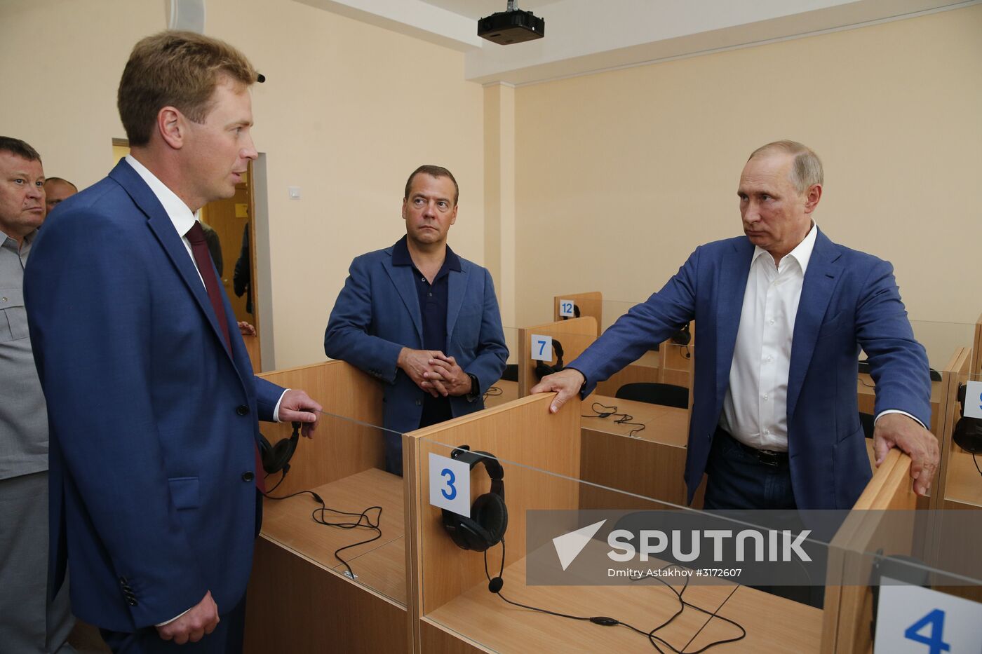 President Putin, Prime Minister Medvedev visit Sevastopol