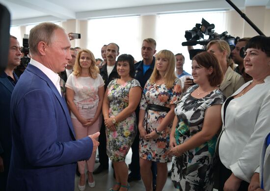 President Putin, Prime Minister Medvedev visit Sevastopol