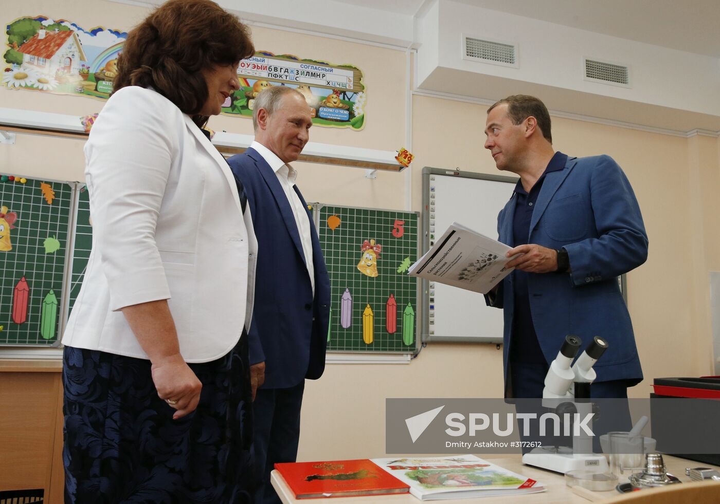 President Putin, Prime Minister Medvedev visit Sevastopol
