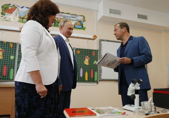 President Putin, Prime Minister Medvedev visit Sevastopol