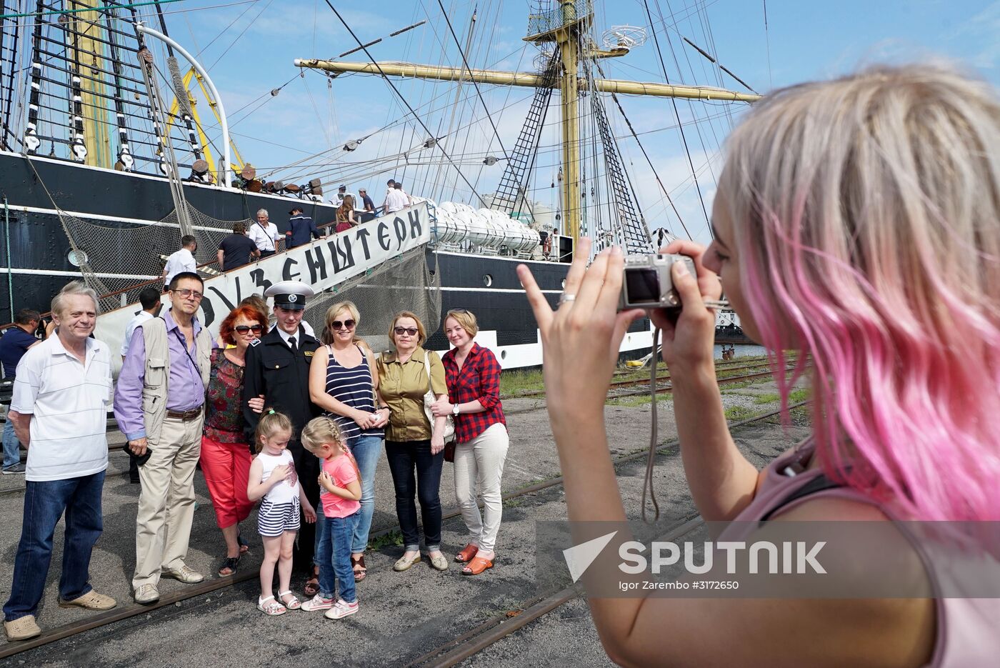Kruzenshtern training bark arrives at Kaliningrad port