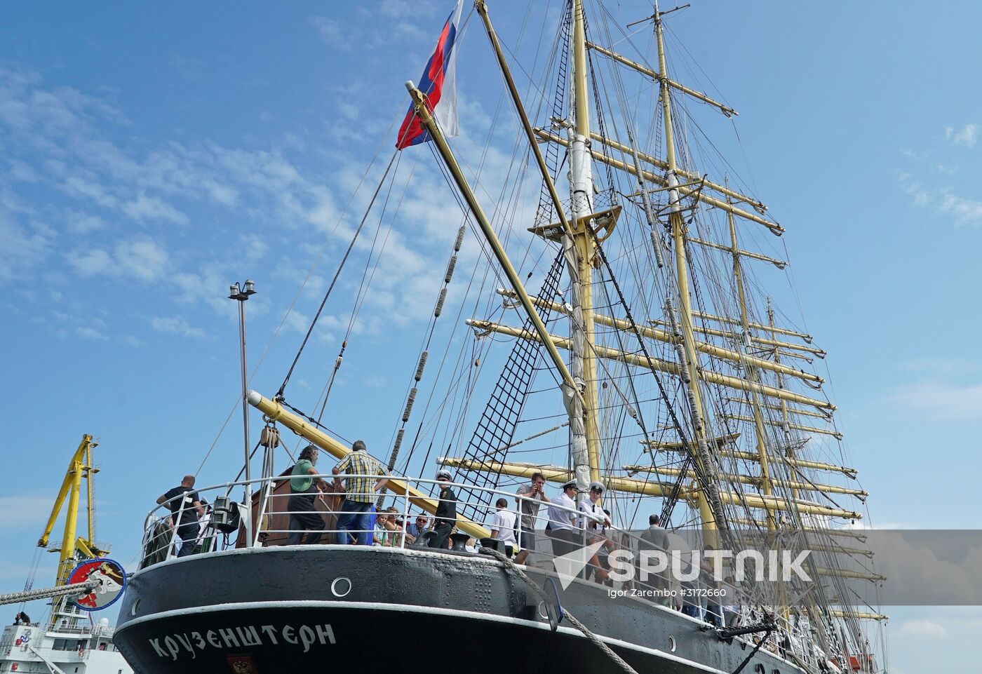 Kruzenshtern training bark arrives at Kaliningrad port
