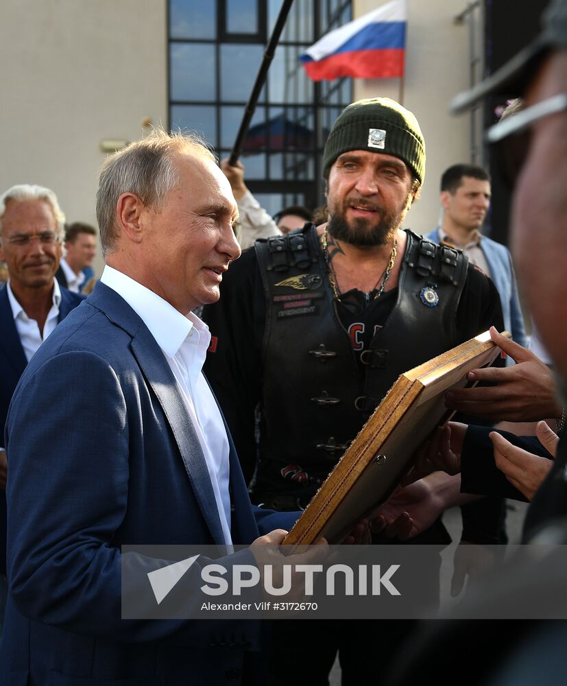 President Putin, Prime Minister Medvedev visit Sevastopol