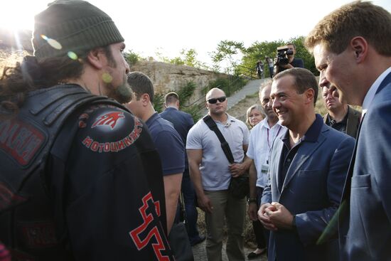 President Putin, Prime Minister Medvedev visit Sevastopol