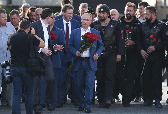 President Putin, Prime Minister Medvedev visit Sevastopol